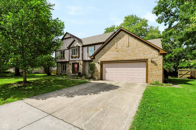 108 Glenbrook Lane, Avon, IN 46123, photo 4 of 50