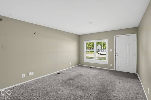 9601 E 39th Place, Indianapolis, IN 46235, photo 4 of 27