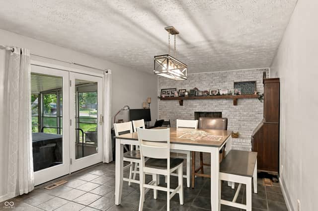 907 Cragwood Court, Plainfield, IN 46168, photo 4 of 26