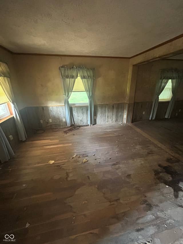 105 Heltonville Road W, Bedford, IN 47421, photo 3 of 22