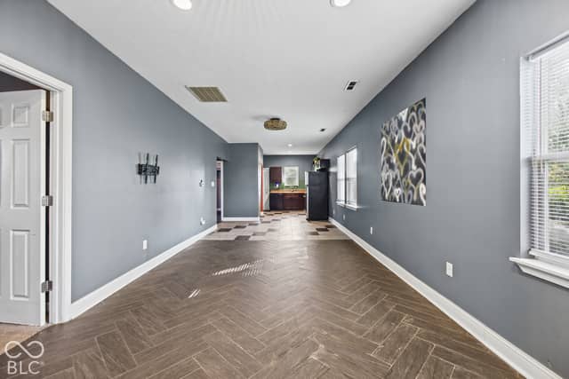 647 S Taft Avenue, Indianapolis, IN 46241, photo 3 of 27