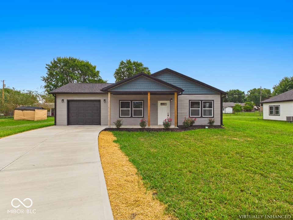 204 S Woodworth Avenue, Frankton