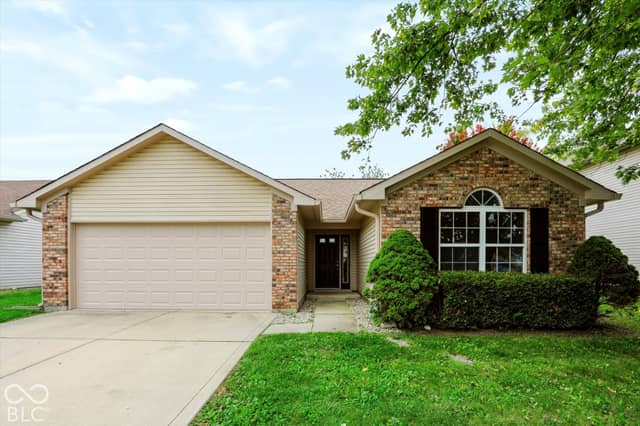 13083 N Sterling Commons, Fishers, IN 46038, photo 2 of 44