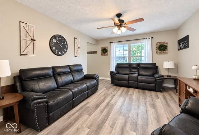 894 Lincoln Heights Drive, Martinsville, IN 46151, photo 4 of 61