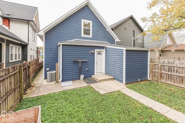 1025 Dawson Street, Indianapolis, IN 46203, photo 2 of 23