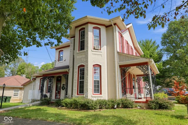 704 E Main Street, Greensburg, IN 47240, photo 3 of 28