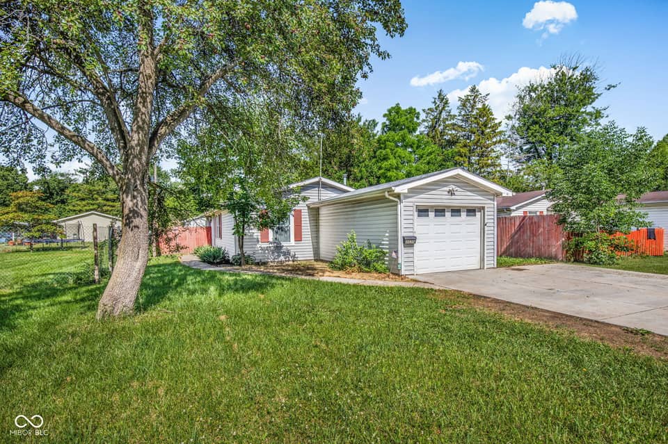 4630 N Richardt Avenue, Indianapolis, IN 46226, photo 1 of 34