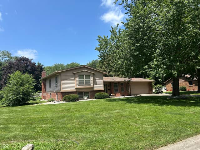 601 Woodmere Drive, Anderson, IN 46011, photo 2 of 35