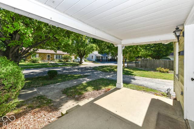 896 Young Street, Franklin, IN 46131, photo 3 of 24