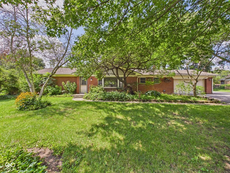 10236 Central Avenue, Carmel
