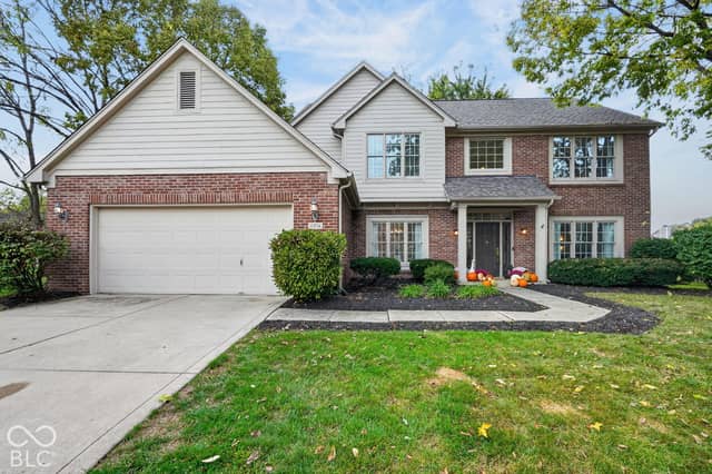 10936 Eaton Court, Fishers, IN 46038, photo 2 of 40