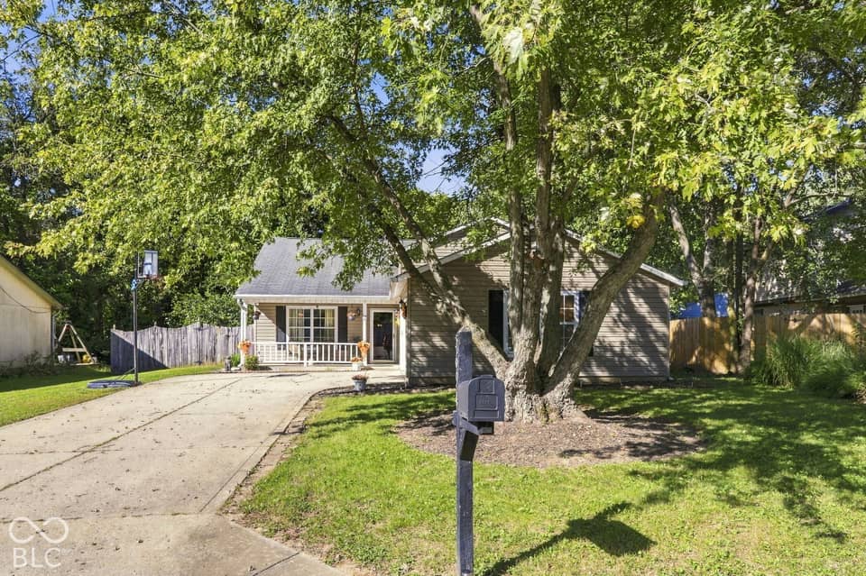5694 Liberty Creek Drive, Indianapolis