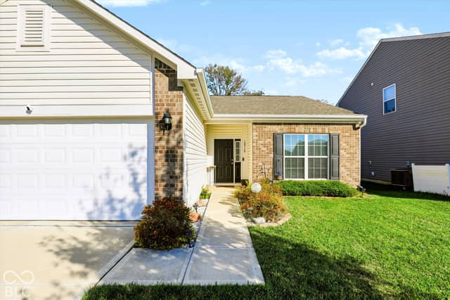 10710 Jimmy Lake Drive, Indianapolis, IN 46239, photo 4 of 39
