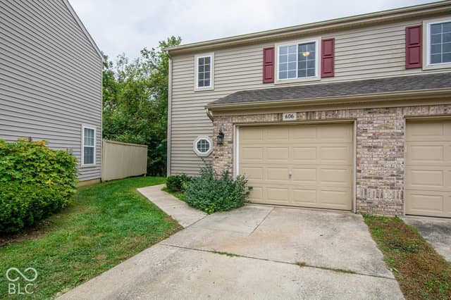 606 Bayberry Court W, Bloomington, IN 47401, photo 3 of 25