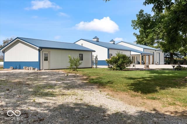 8257 S County Road 1075 W, Charlottesville, IN 46117, photo 4 of 77