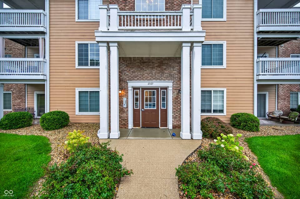 6509 Emerald Hill Court #310, Indianapolis