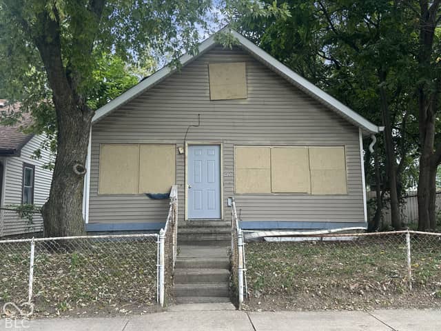 1412 Lawton Avenue, Indianapolis, IN 46203, photo 2 of 12