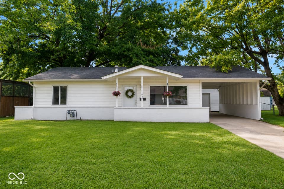 638 Sweetbriar Avenue, Whiteland, IN 46184, photo 1 of 26
