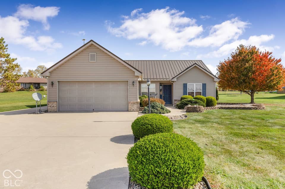 204 N 950 E, Greentown, IN 46936, photo 1 of 71