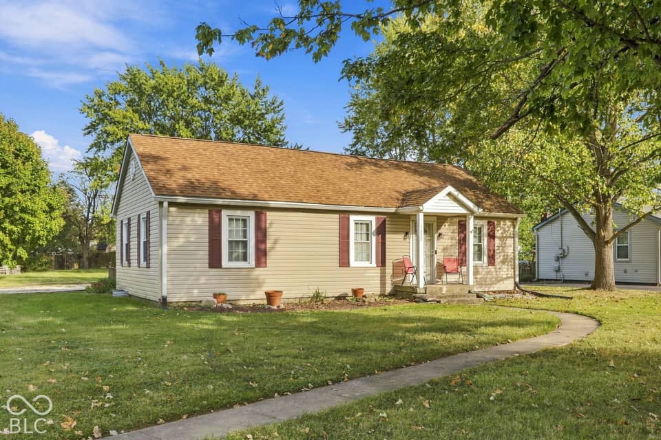 1829 N Routiers Avenue, Indianapolis, IN 46219, photo 1 of 26