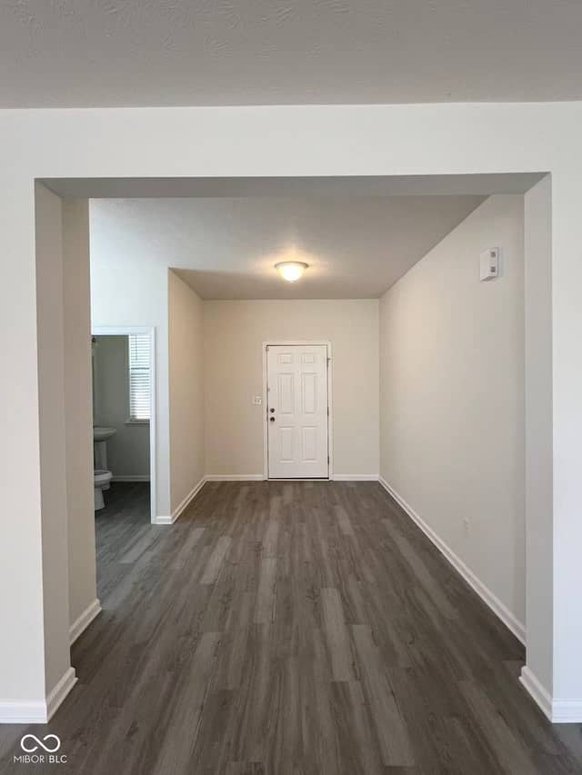 10593 Brooks Street, Indianapolis, IN 46234, photo 5 of 34