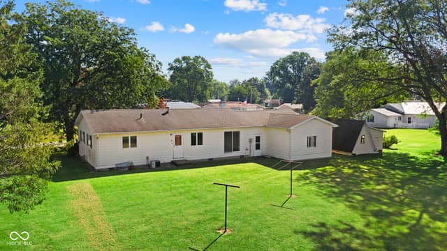 910 W Walnut, Rockville, IN 47872, photo 4 of 33