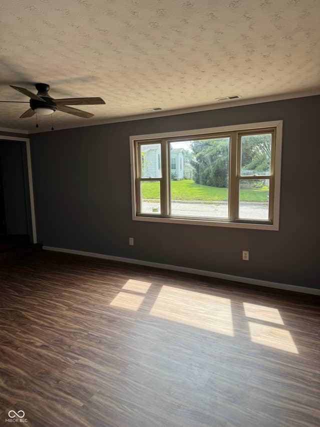 310 W Central Avenue, Greensburg, IN 47240, photo 4 of 20