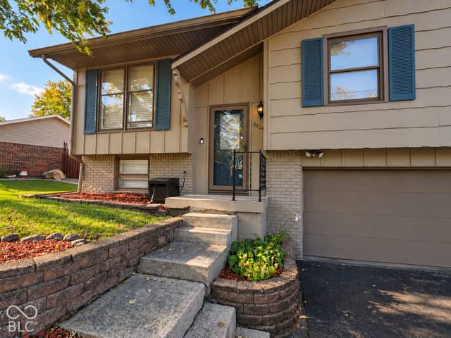 5524 Dollar Hide South Drive, Indianapolis, IN 46221, photo 4 of 28