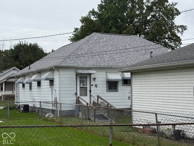 515 W Mechanic Street, Shelbyville, IN 46176, photo 3 of 5