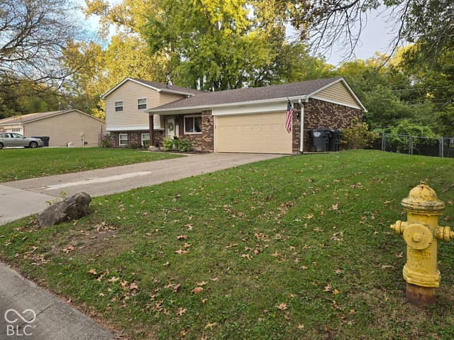 969 Stonegate, Greenwood, IN 46142, photo 3 of 20