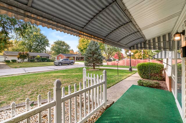 440 Hollybrook Drive, Whiteland, IN 46184, photo 5 of 38