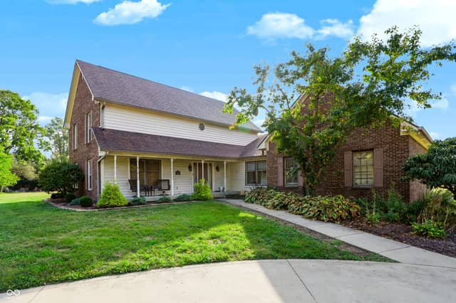 10211 Hidden Meadow Lane, Indianapolis, IN 46229, photo 4 of 80