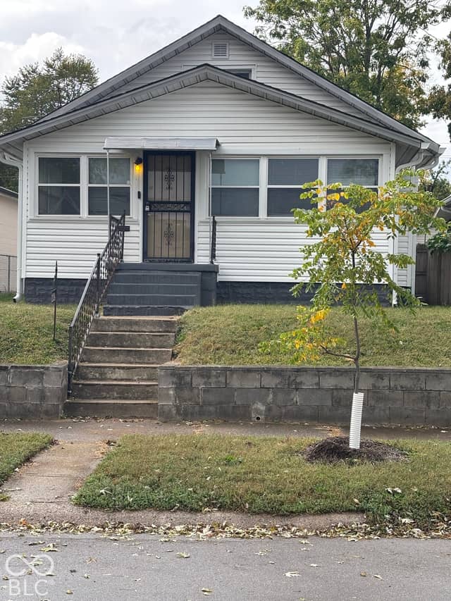1124 N Sheffield Avenue, Indianapolis, IN 46222, photo 3 of 10