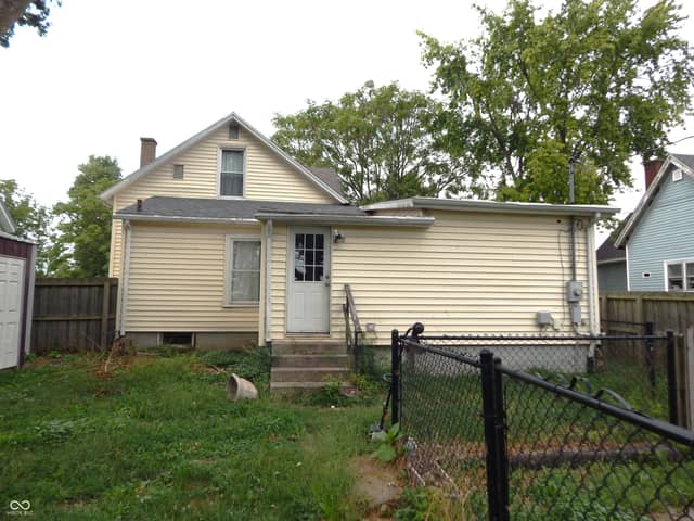 407 E College Street, Crawfordsville, IN 47933, photo 4 of 24