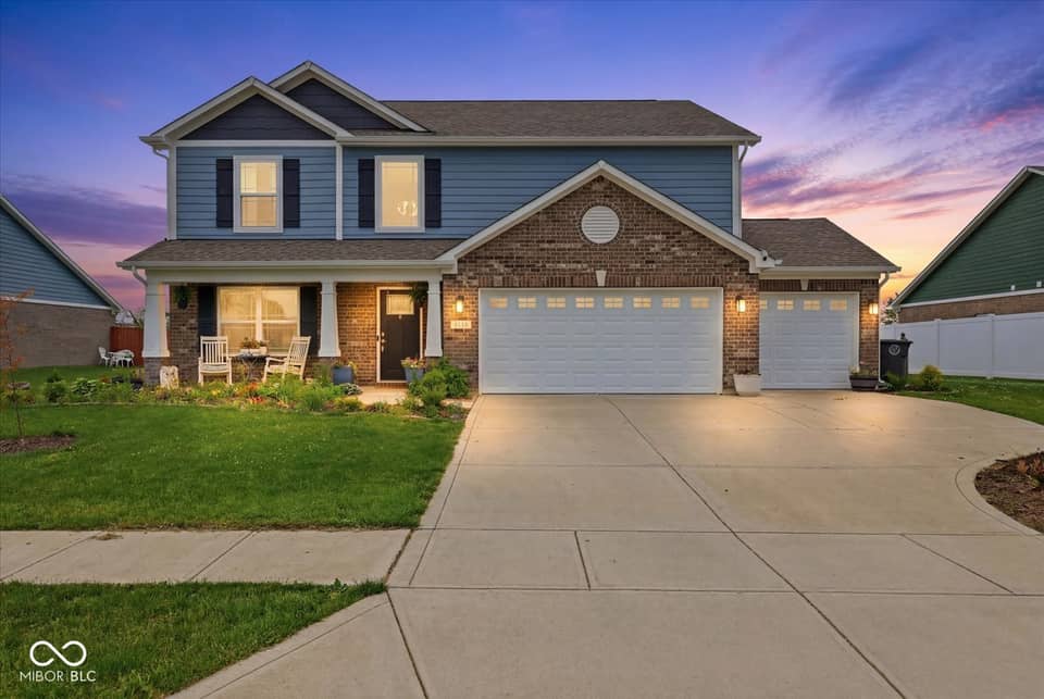 1553 Bush Way, Shelbyville, IN 46176, photo 1 of 47