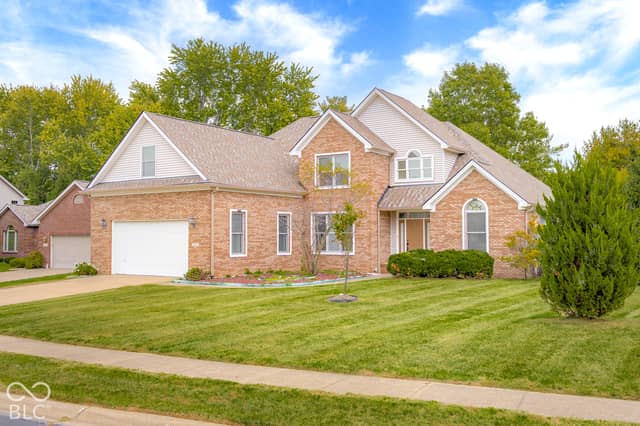 725 Greystone Court, Columbus, IN 47201, photo 3 of 82