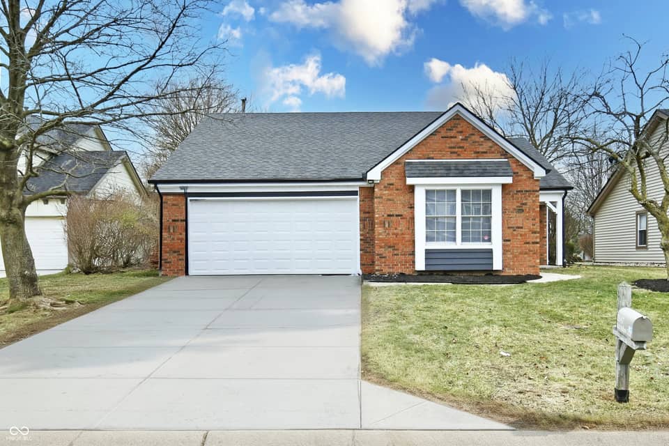 8547 Rock Hollow Circle, Indianapolis