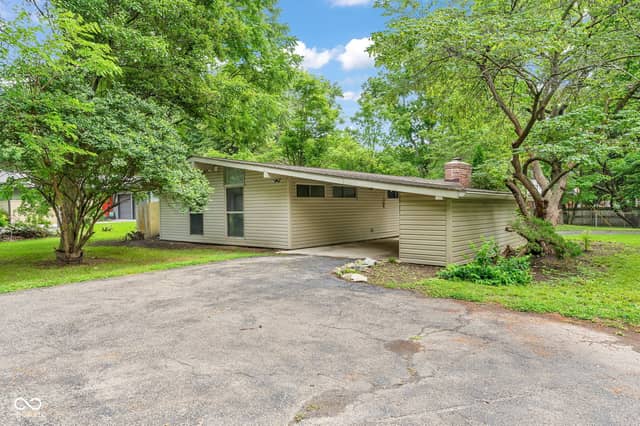 9105 Washington Boulevard, Indianapolis, IN 46240, photo 2 of 56