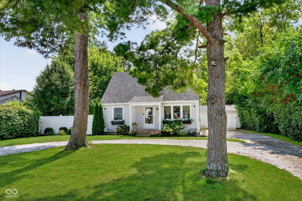 2121 E 71st Street, Indianapolis, IN 46220, photo 1 of 36