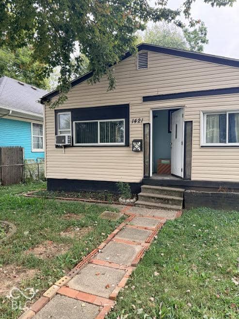 1421 W 25th, Indianapolis, IN 46208, photo 2 of 21