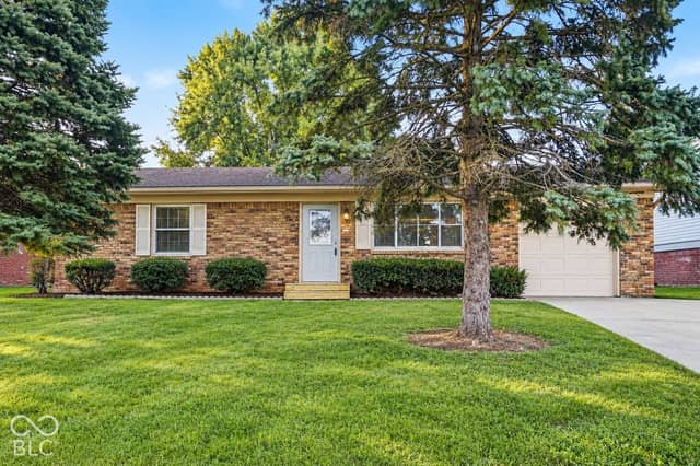 509 Saint John Court N, Beech Grove, IN 46107, photo 2 of 20