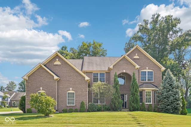 6677 W May Apple Drive, McCordsville, IN 46055, photo 2 of 60