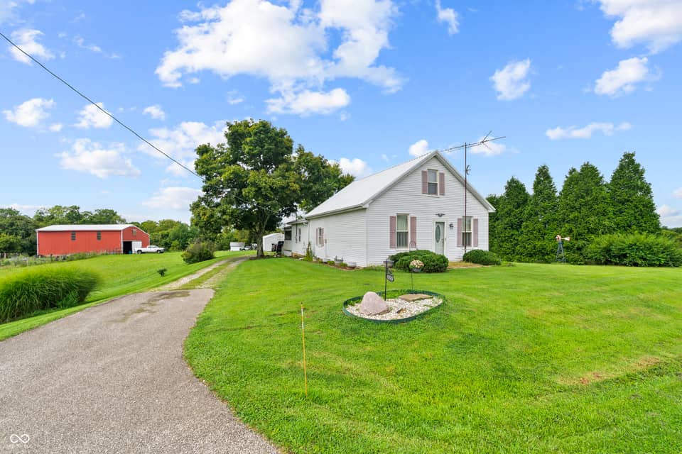 6099 State Road 129, Vevay