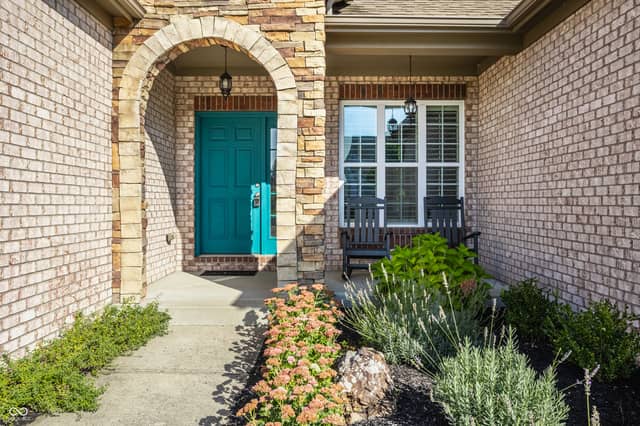 13816 Ambria Drive, McCordsville, IN 46055, photo 4 of 54