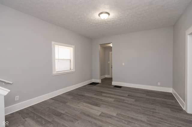 730 E Morris Street, Indianapolis, IN 46203, photo 3 of 24