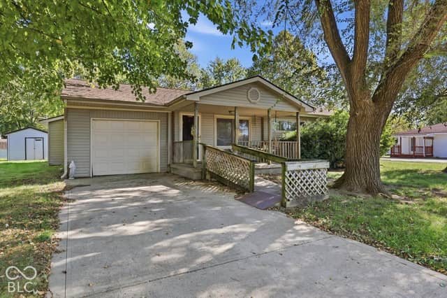 1694 Cardinal Lane, Shelbyville, IN 46176, photo 4 of 30