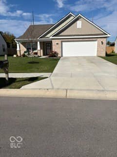 352 Catamount Lane, Indianapolis, IN 46229, photo 3 of 40