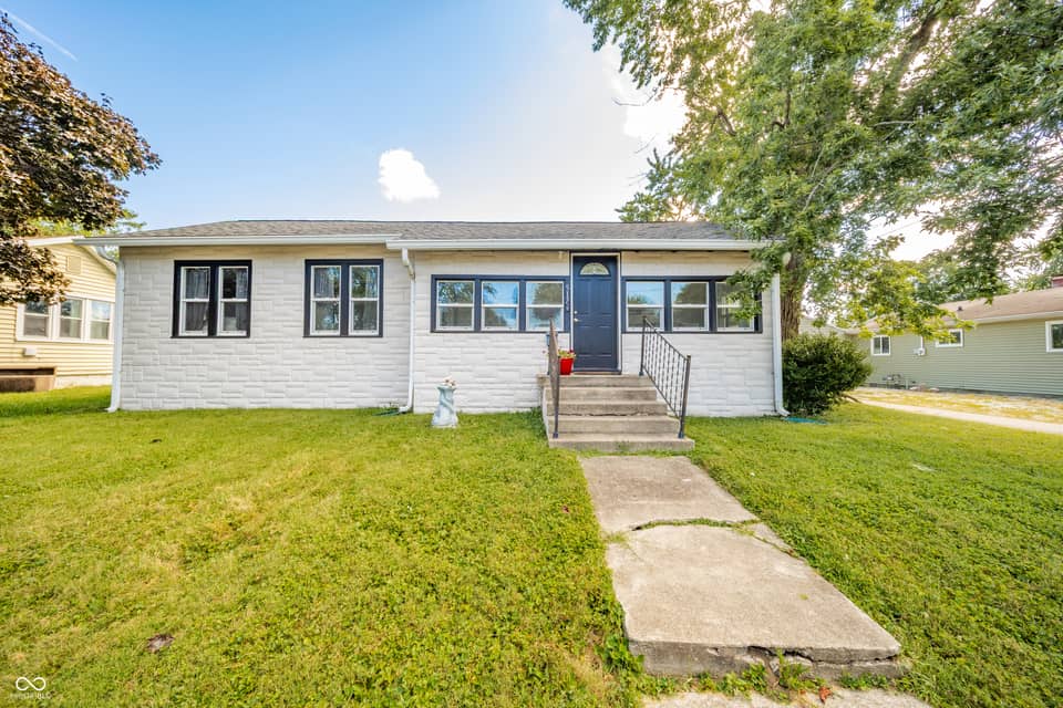 517 N Leland Street, Fortville, IN 46040, photo 1 of 32
