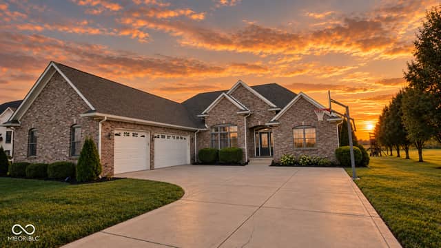 3486 N Timberlake Drive, Martinsville, IN 46151, photo 2 of 114