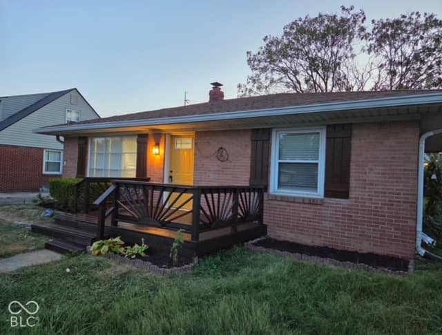 1616 Englewood Drive, Indianapolis, IN 46219, photo 3 of 43